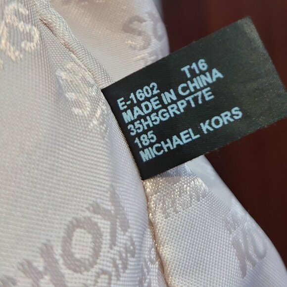 Michael Kors  Harper Tote - Picture 14 of 14